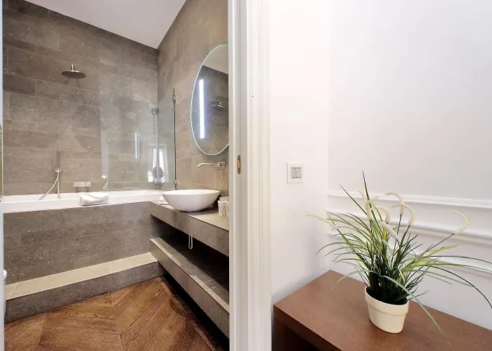 Youroom Carrozze 4* Rome